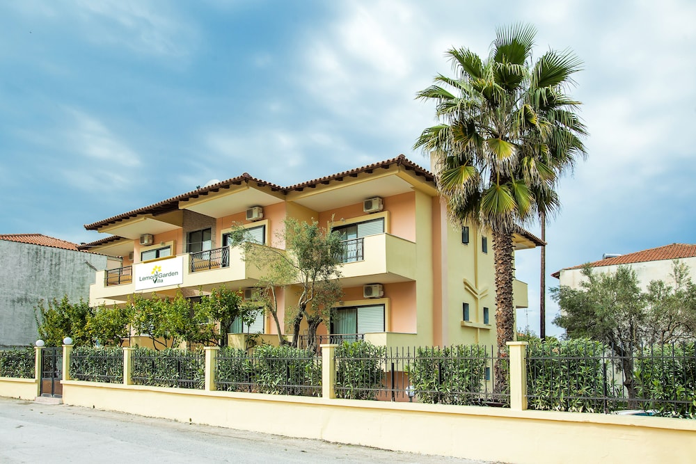 Lemon Garden Villa 2/31