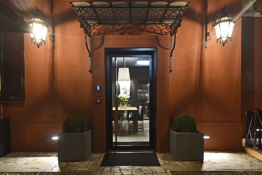 Parioli Place 1/45