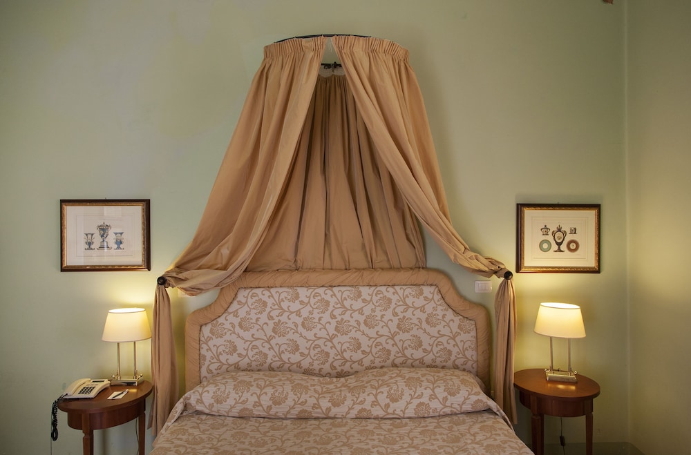 Palazzo Guiderocchi 29/48