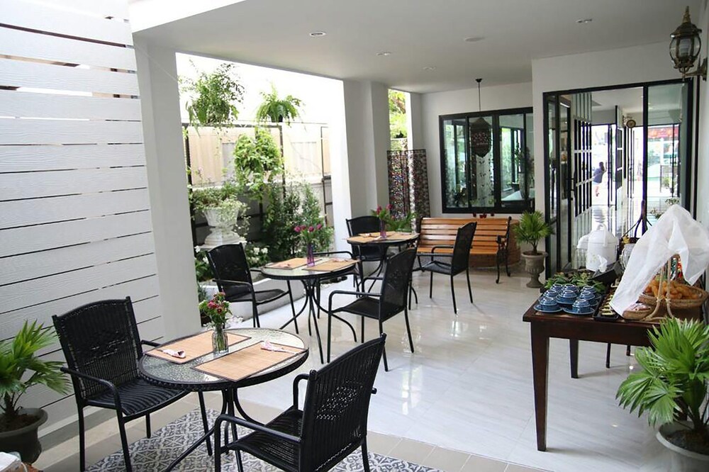 Namamema Boutique Hotel 56/70