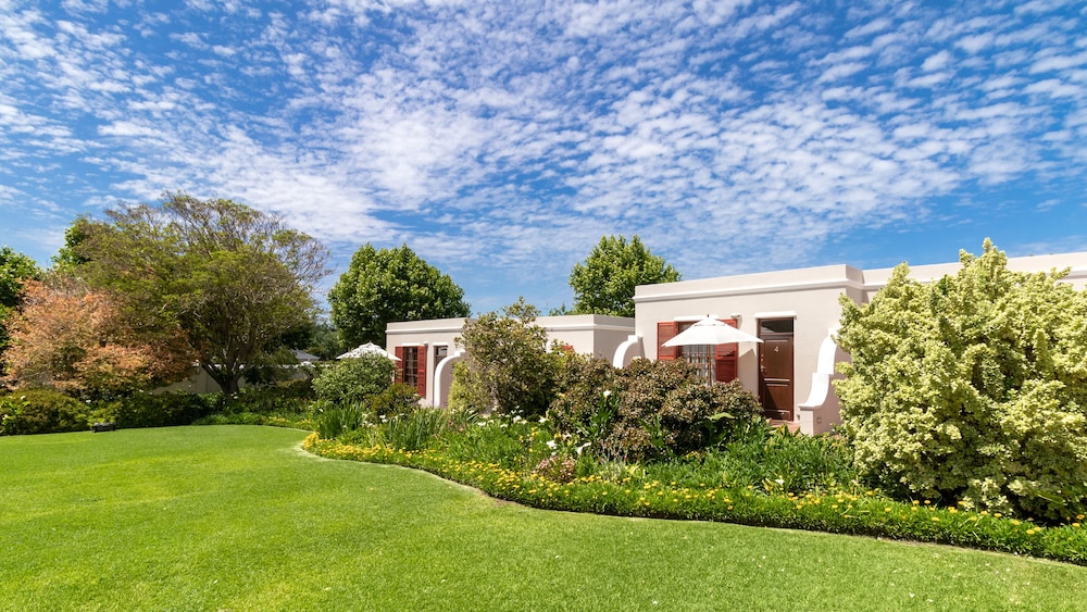Glen Avon Lodge Boutique Hotel 26/34