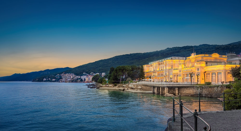 Hotel Kvarner 71/74