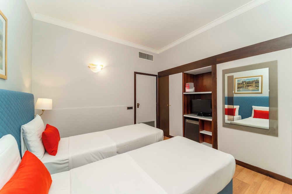 STANDARD, TWIN BEDS