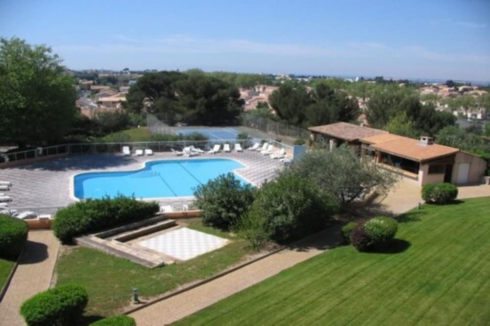 Les Parasols d Argens 36/44