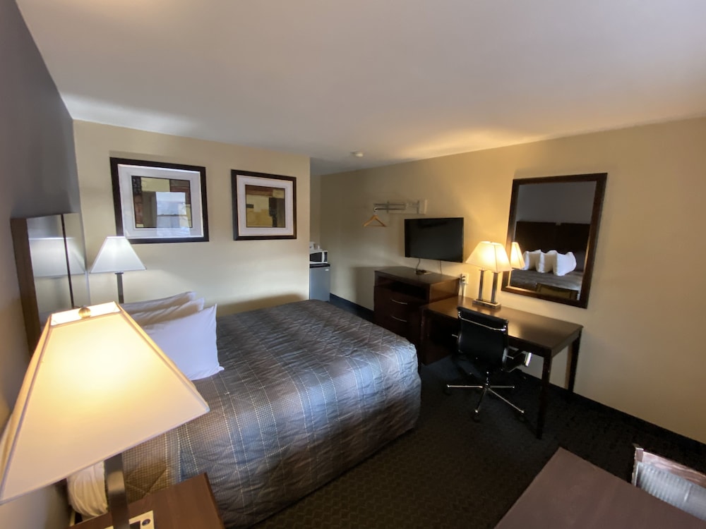 Golden Hill Inn Danbury 5/27