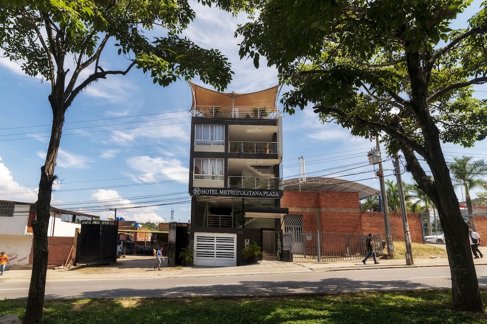 Ayenda 1501 Metropolitana Plaza 39/42