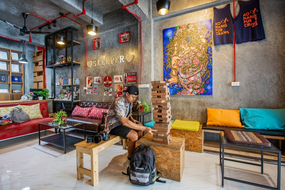 Sleeper Hostel 32/50