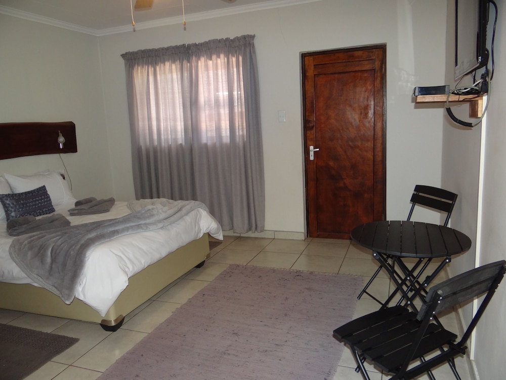 COMFORT, DOUBLE BED