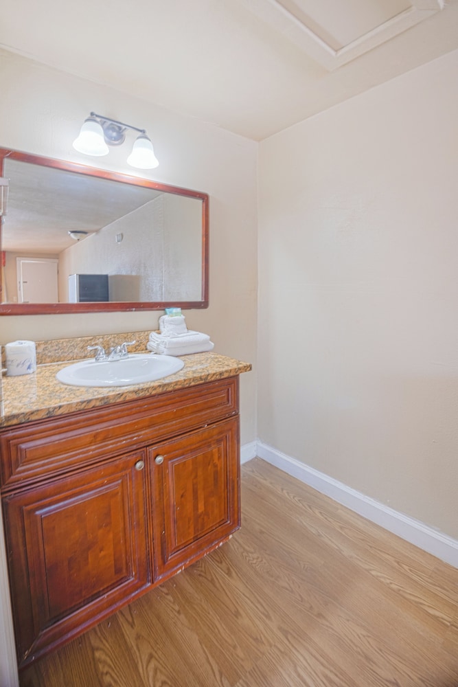 Liberty Garden Inn By Oyo Kissimmee Near Disney World 9/49
