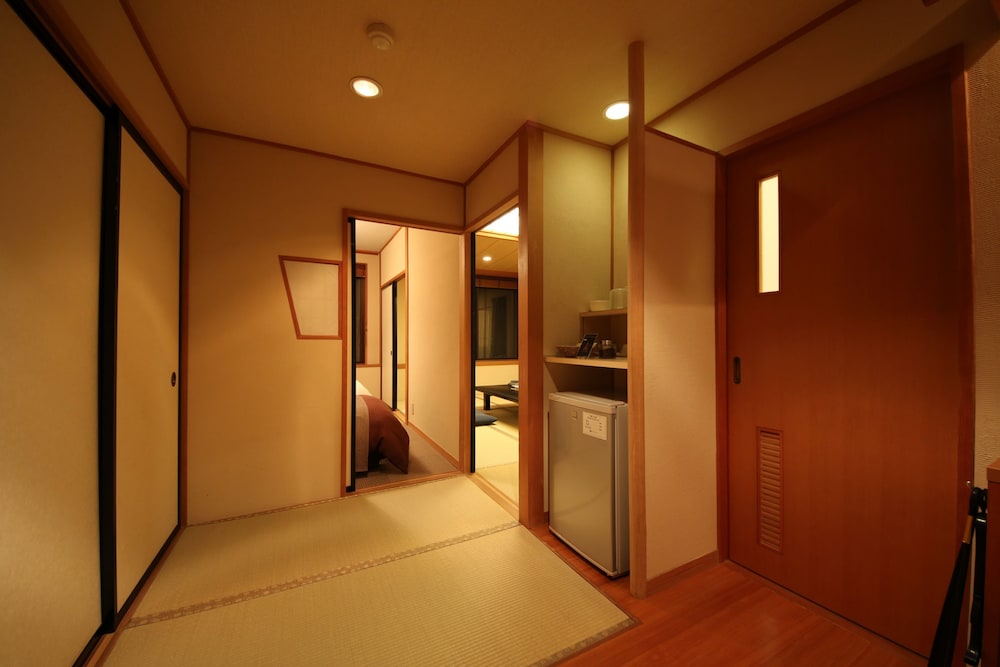 Okunoin Hotel Tokugawa 30/50