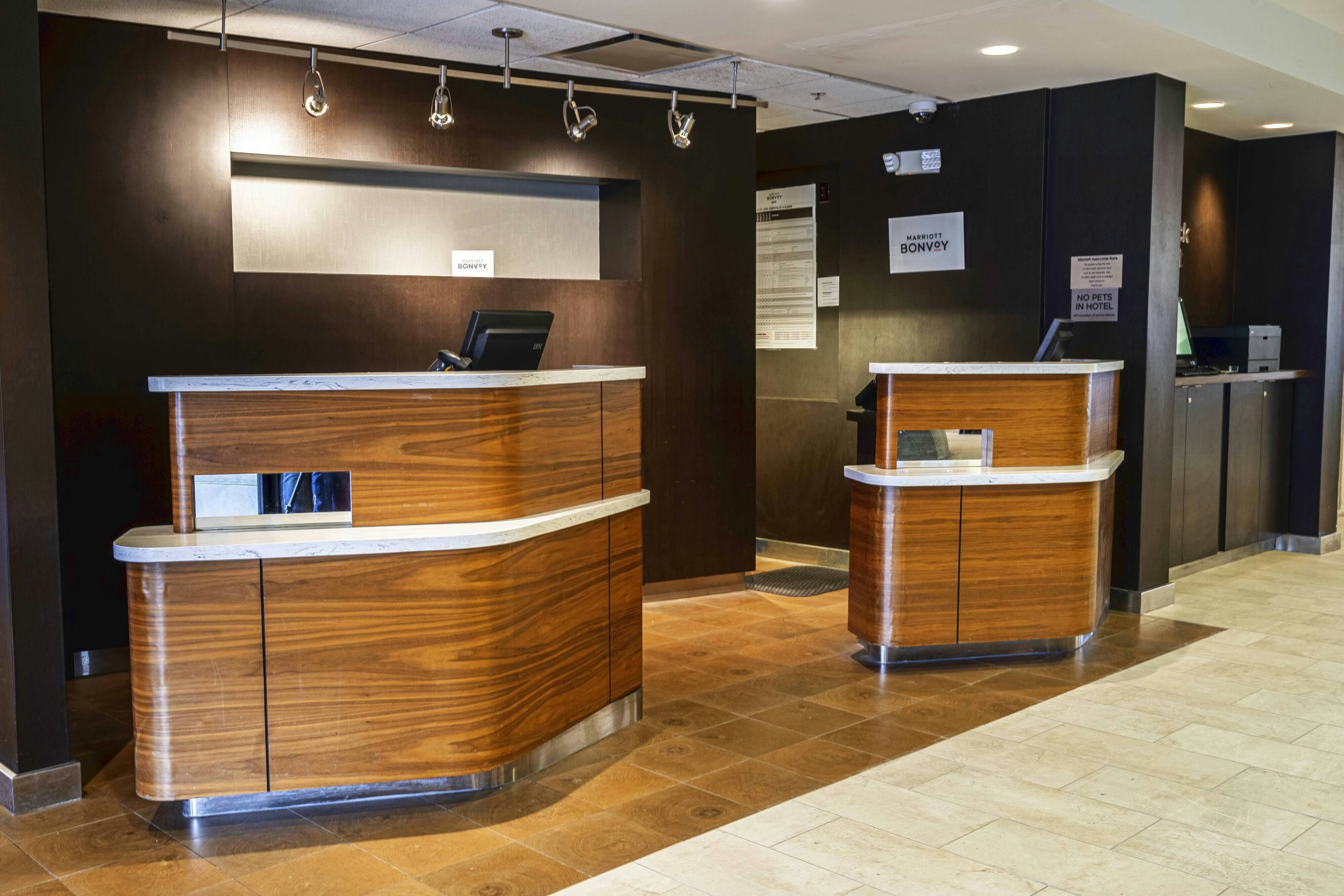 Courtyard by Marriott Cleveland Willoughby 2/5
