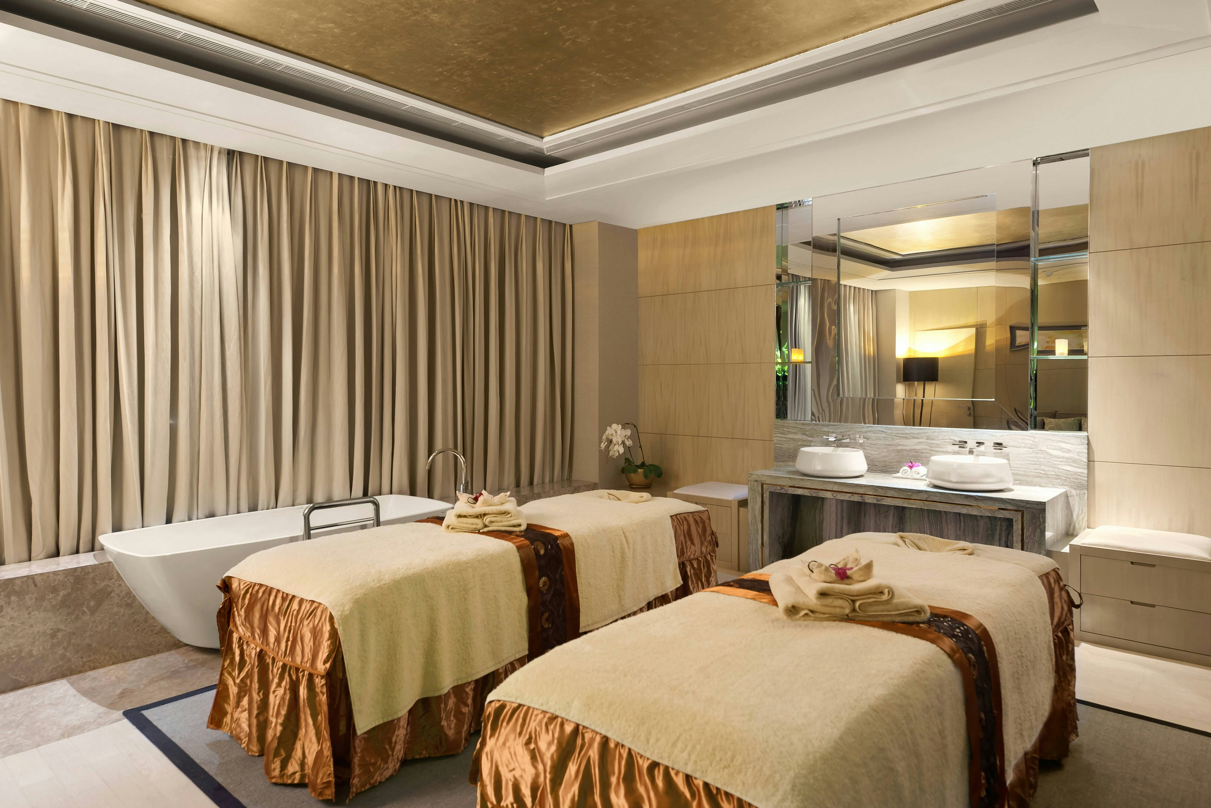 Sheraton Changchun Jingyuetan Hotel 7/19