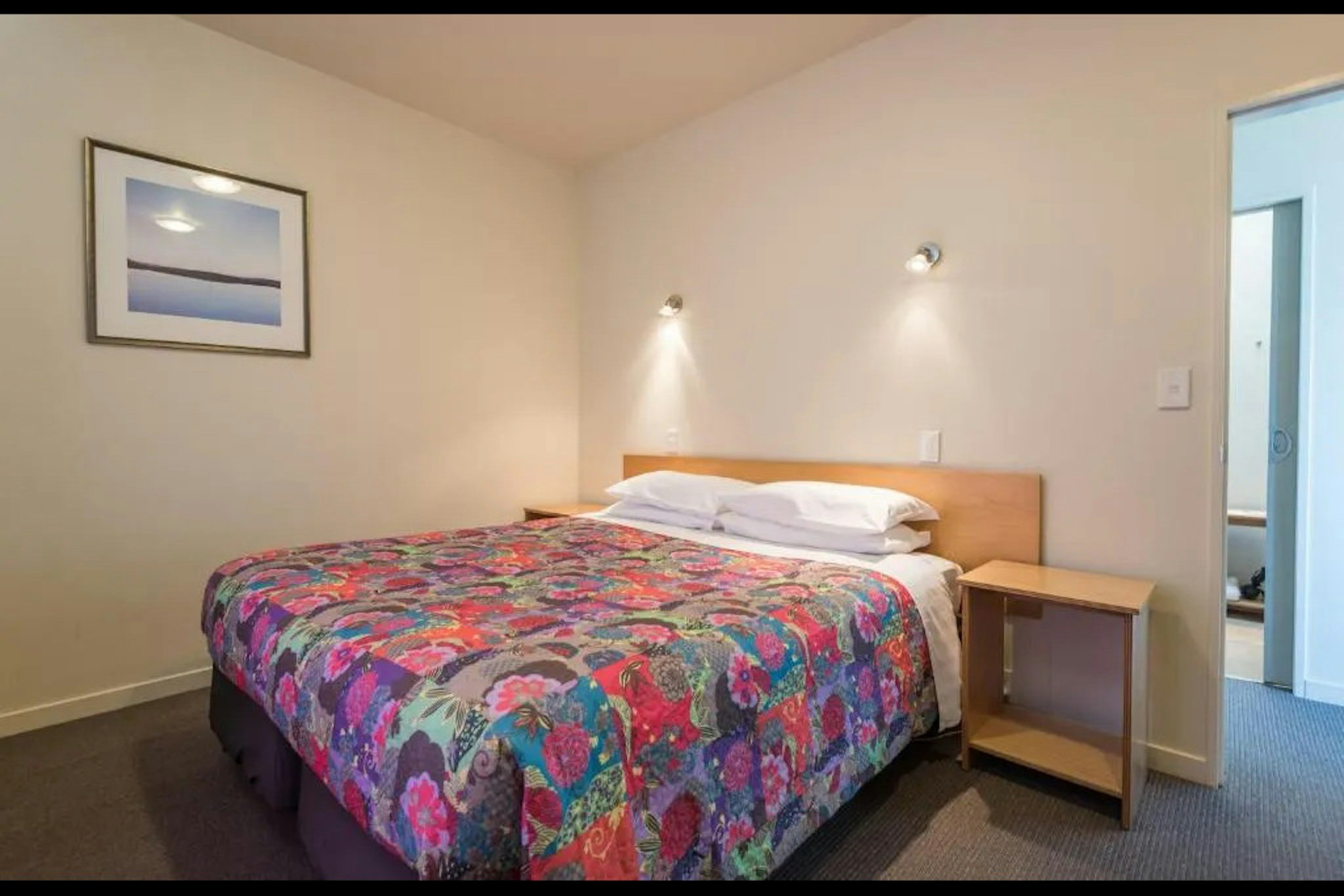 Parkside Motel 13/75