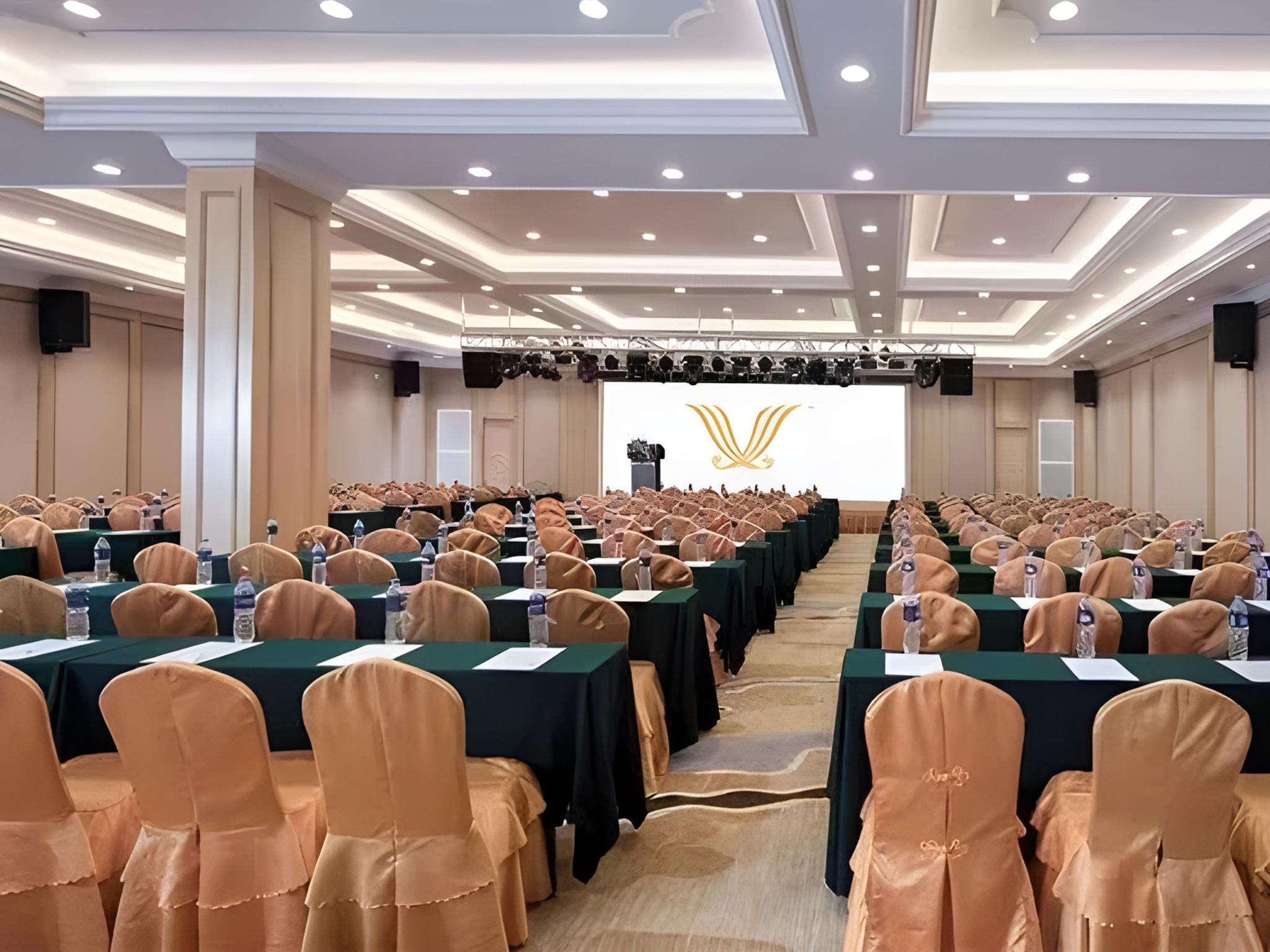 Vienna International Hotel (Foshan Shiwan Hotel) 21/34