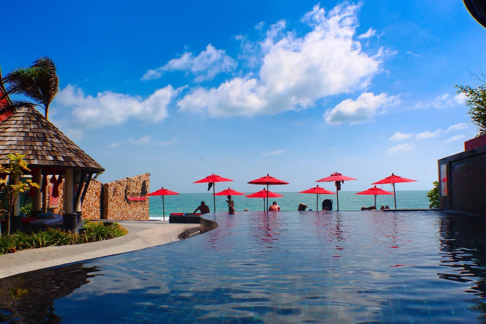KIRIKAYAN BOUTIQUE RESORT 16/72