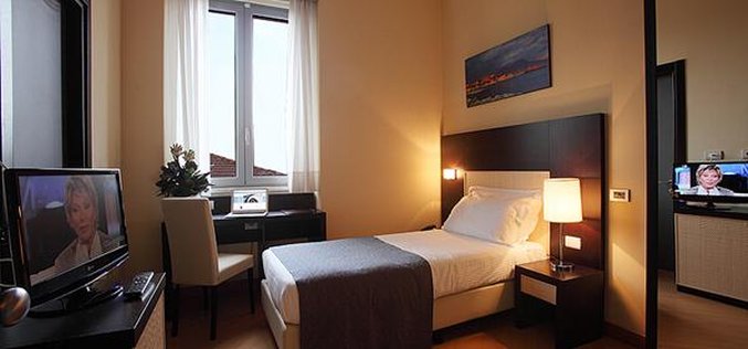 Hotel Naples 29/71