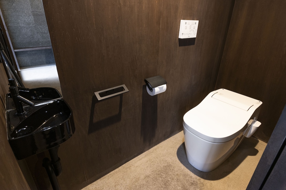 Rinn Premium Machiya Townhouse Kyoto Nijo Castle North [VR] 46/50