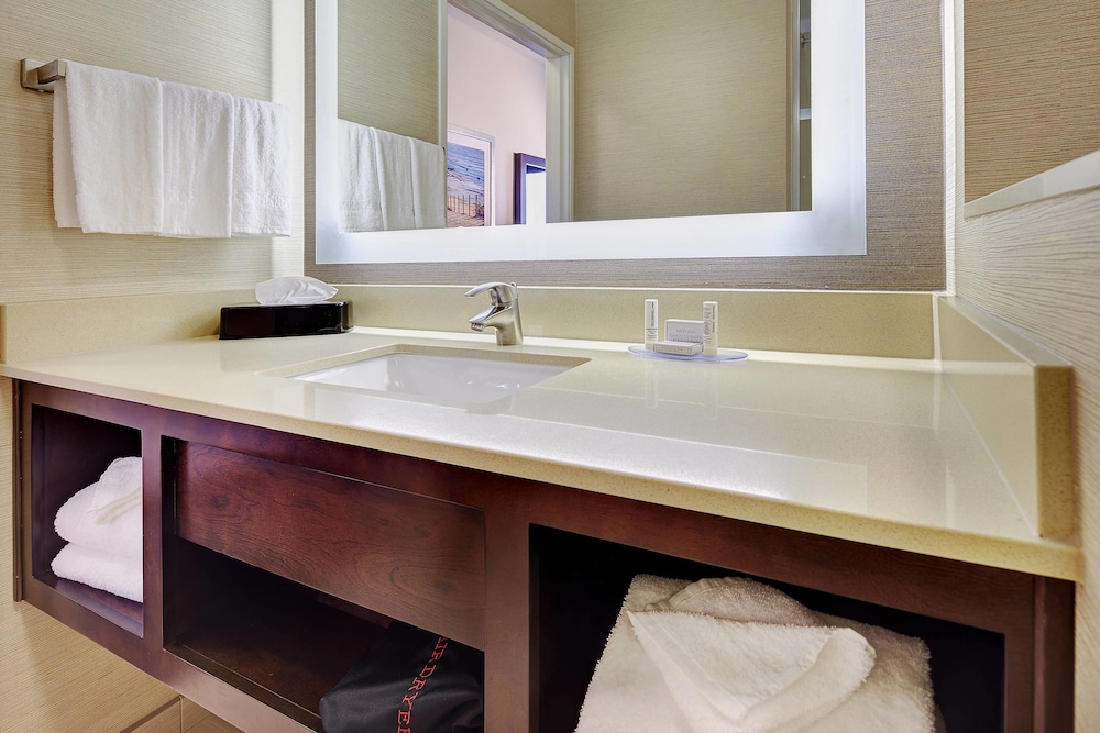Fairfield Inn & Suites San Diego Carlsbad 14/40