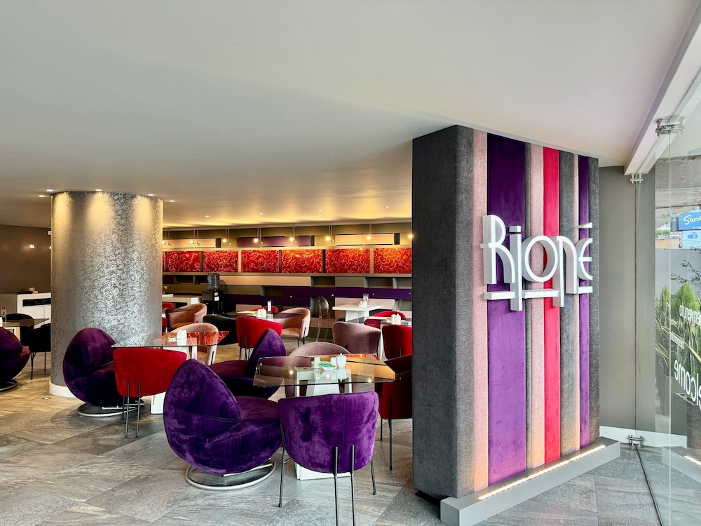 RIONE HOTEL BOUTIQUE 41/54