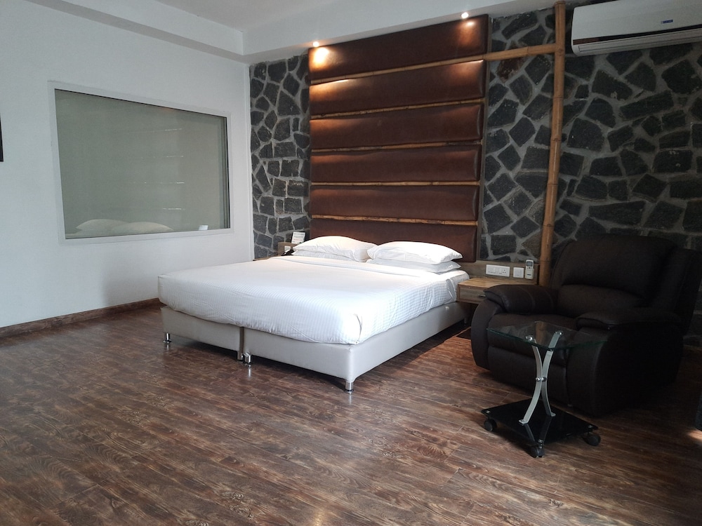 Great Trails Yercaud by GRT Hotels 21/53