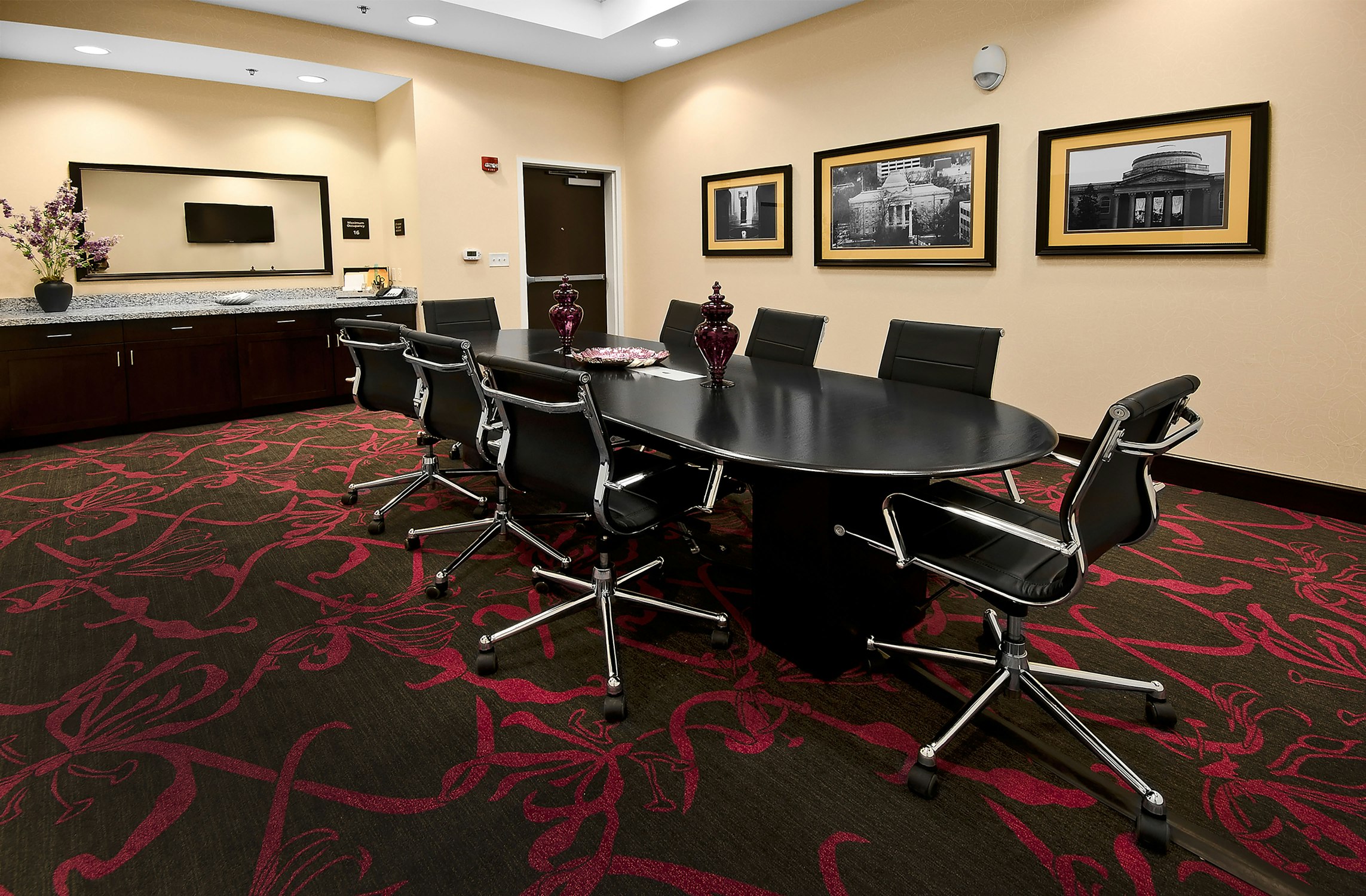 Hampton Inn and Suites Raleigh Downtown 62/75