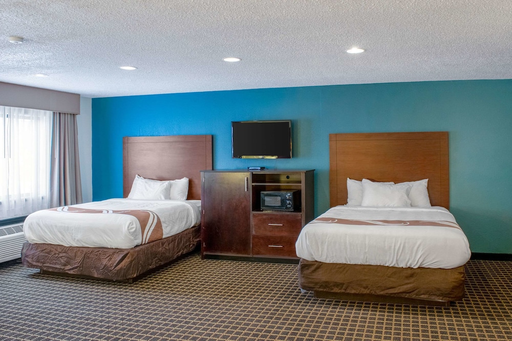Quality Inn Plainfield 12/47