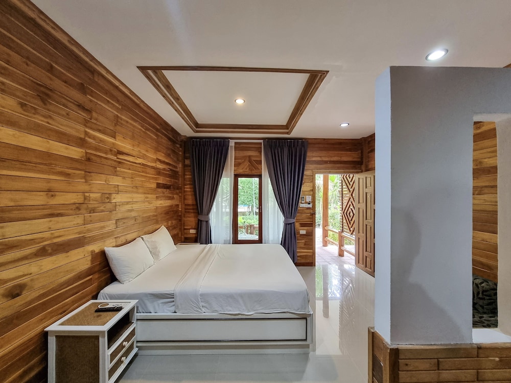 Phuvara Boutique Aonang 45/75