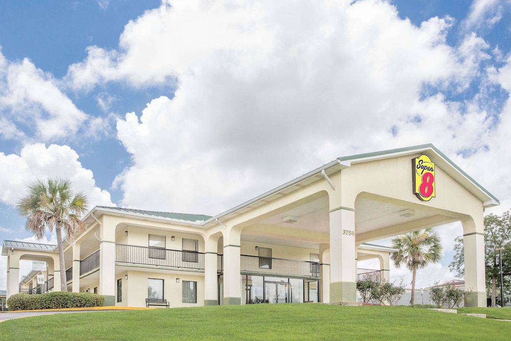 Super 8 by Wyndham Mobile 3/30