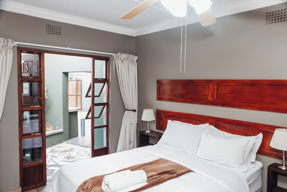 Dara Guest House 6/36