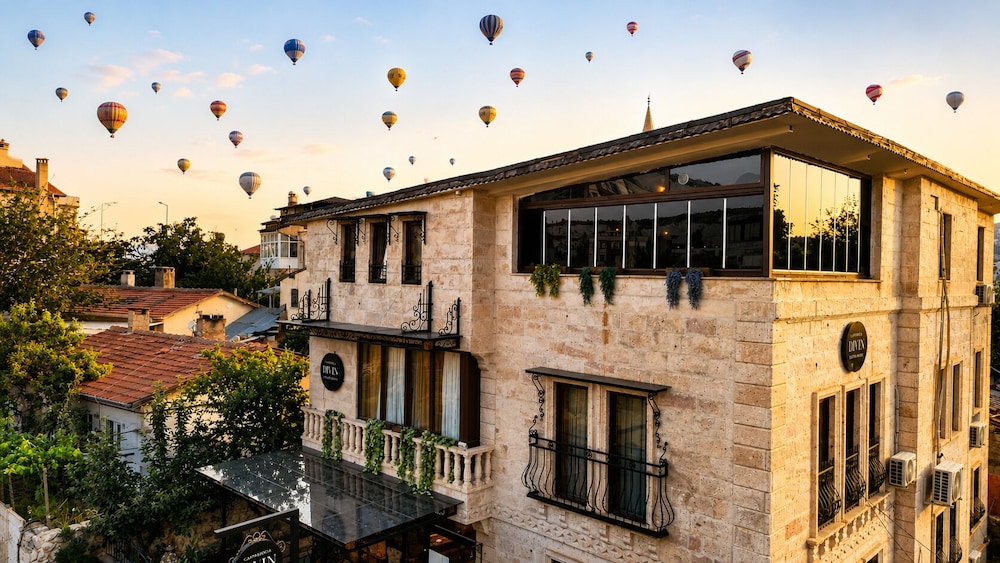 Cappadocia Divin House 1/48