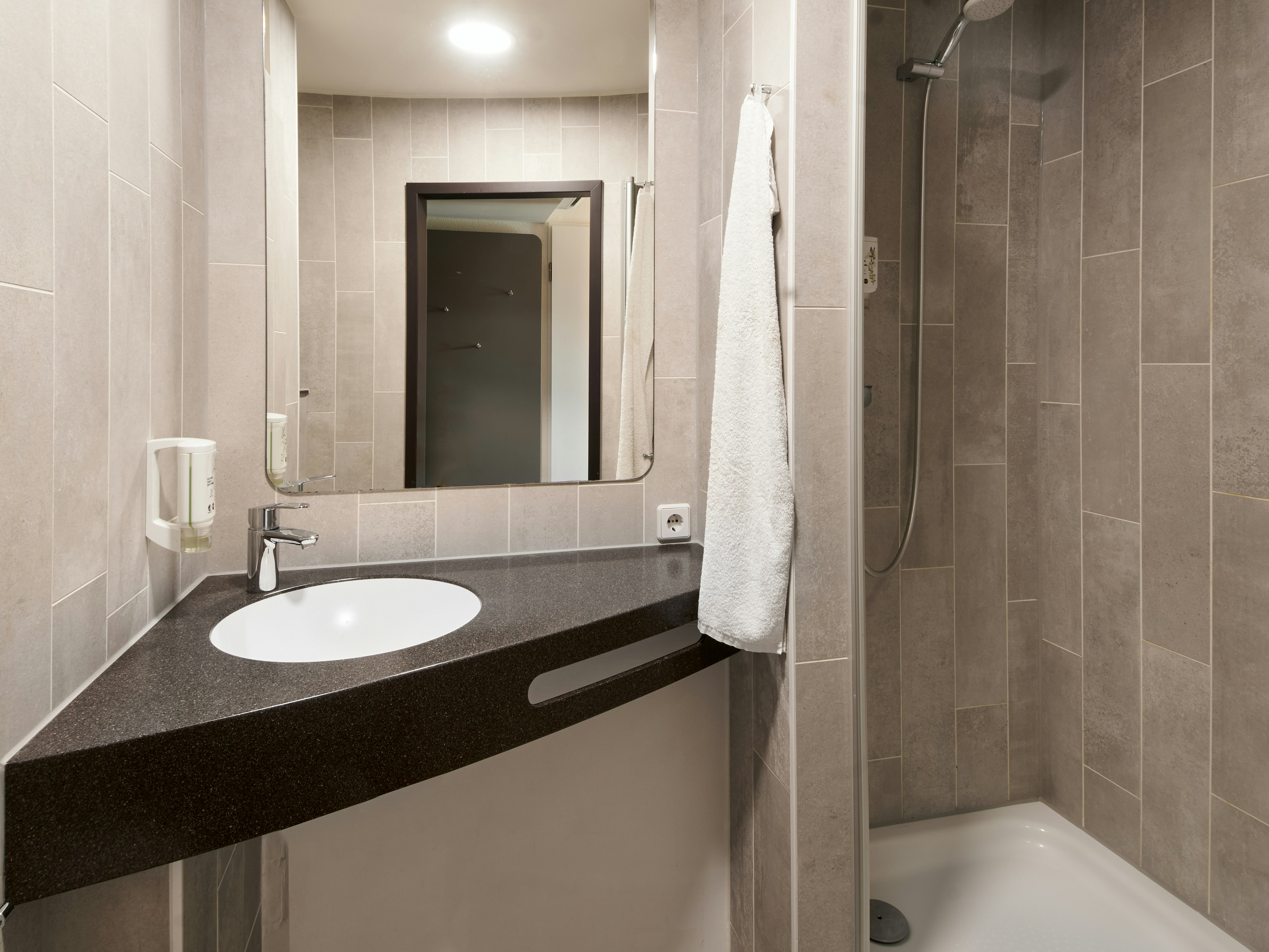 B&B Hotel Offenbach-Sud 25/28