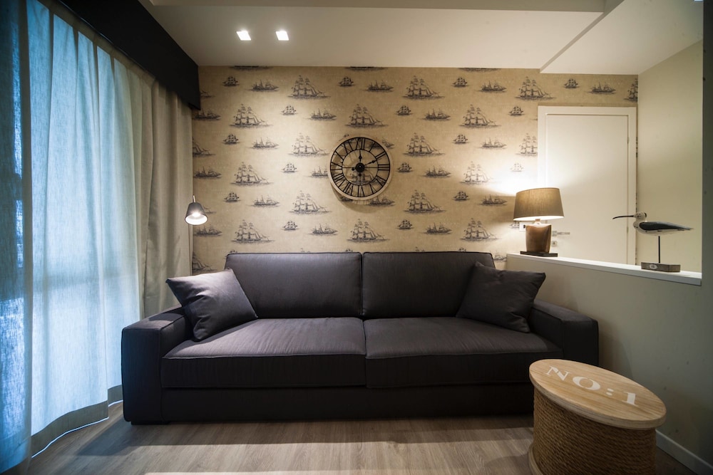 Lungomare Hotel 26/50