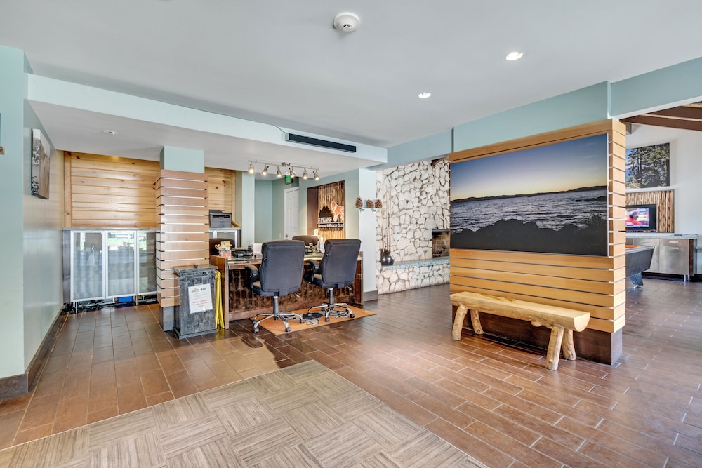 3 Peaks Resort Beach Club 6/50