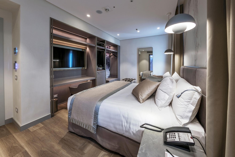 The Regency, Rome, a Tribute Portfolio Hotel 15/47