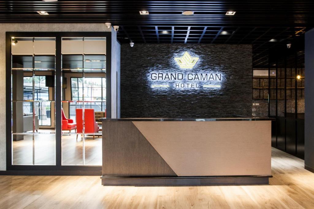 Grand Caman Hotel 2/29