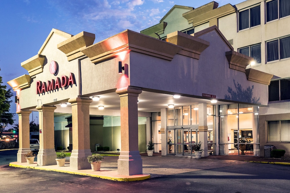 Ramada By Wyndham Birmingham Airport 2/31