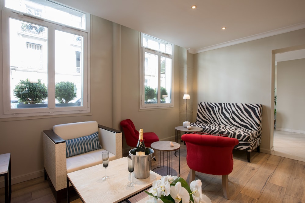 Elysees Opera Hotel 47/62
