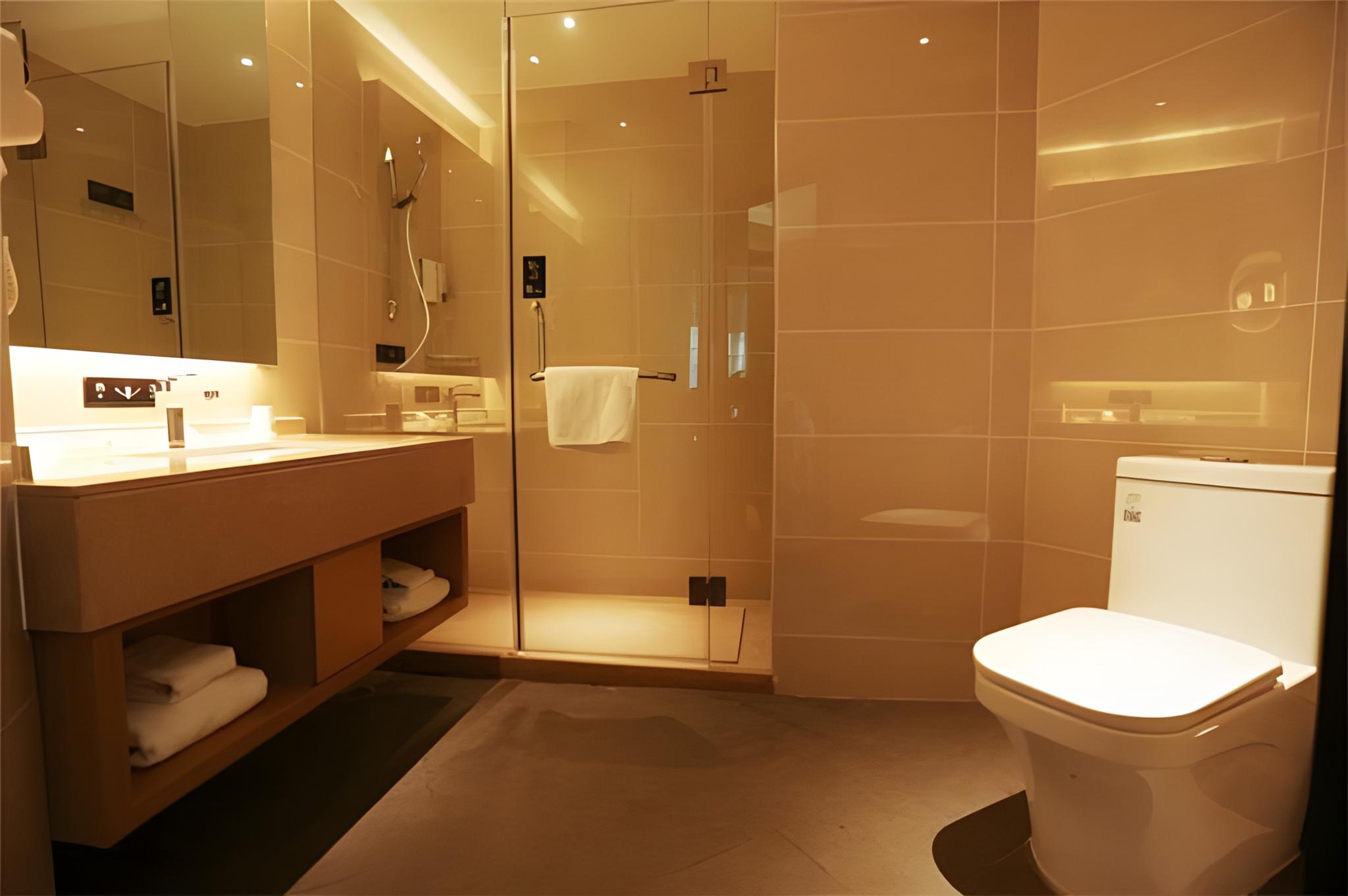 City Comfort Inn Xiantao First Middle School 49/52