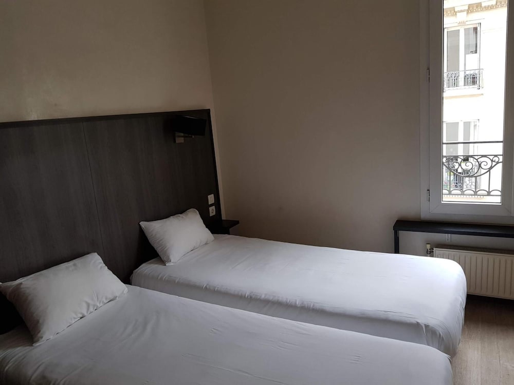D'anjou Hotel 21/43