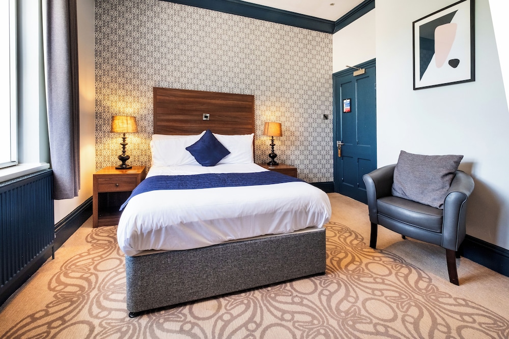 Manor, Double Bed