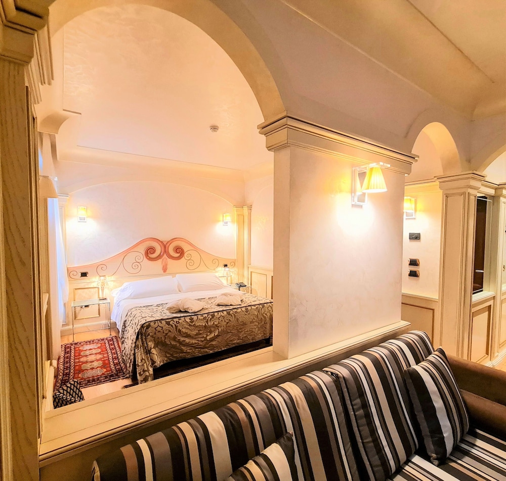 Hotel Colomba D Oro 27/79