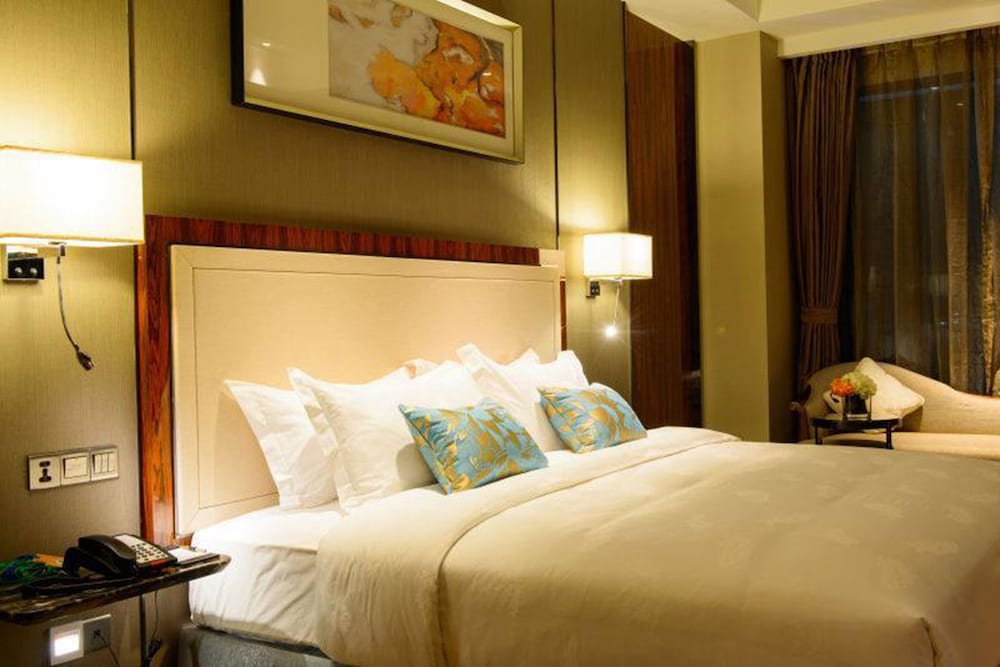 Forest City Marina Hotel 25/66