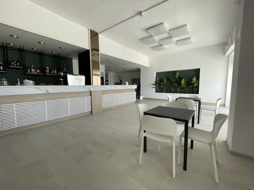 Sud Beach Hotel 31/53