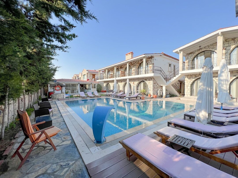 Gonulhan Hotel 38/54