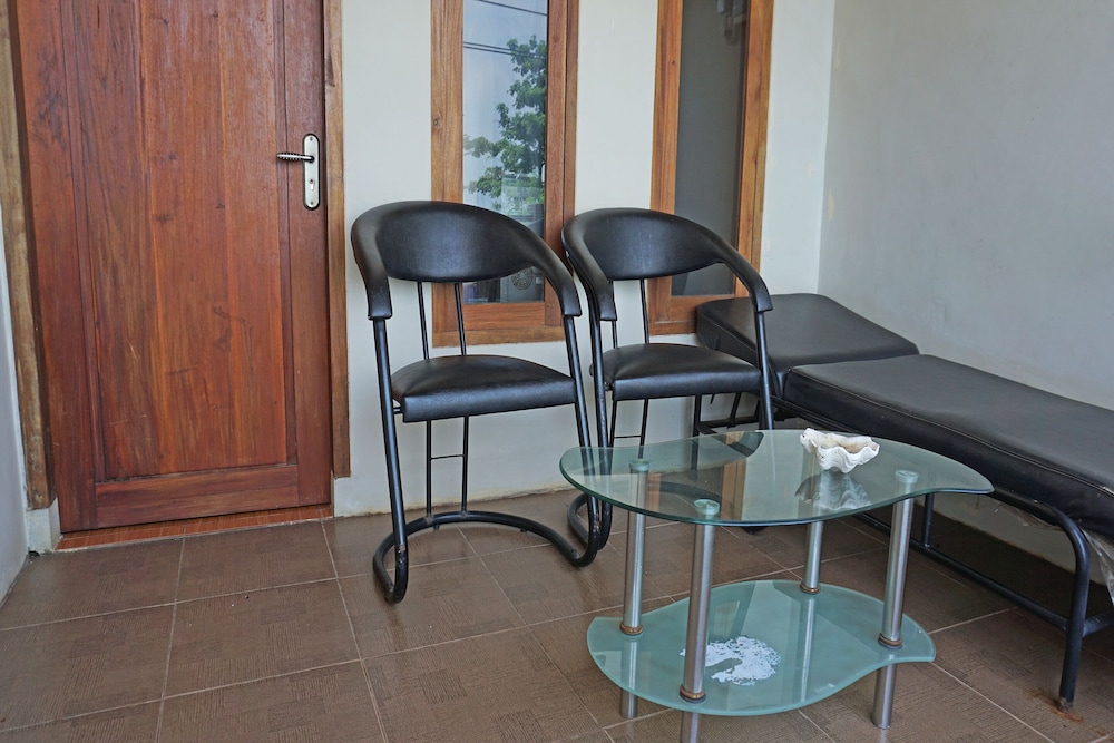 OYO 2860 The Castury Homestay Syariah 16/23