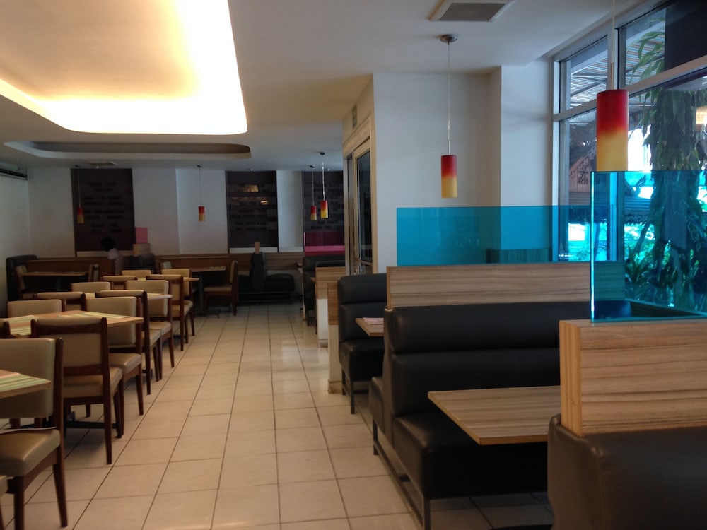 Florida Hotel 40/50