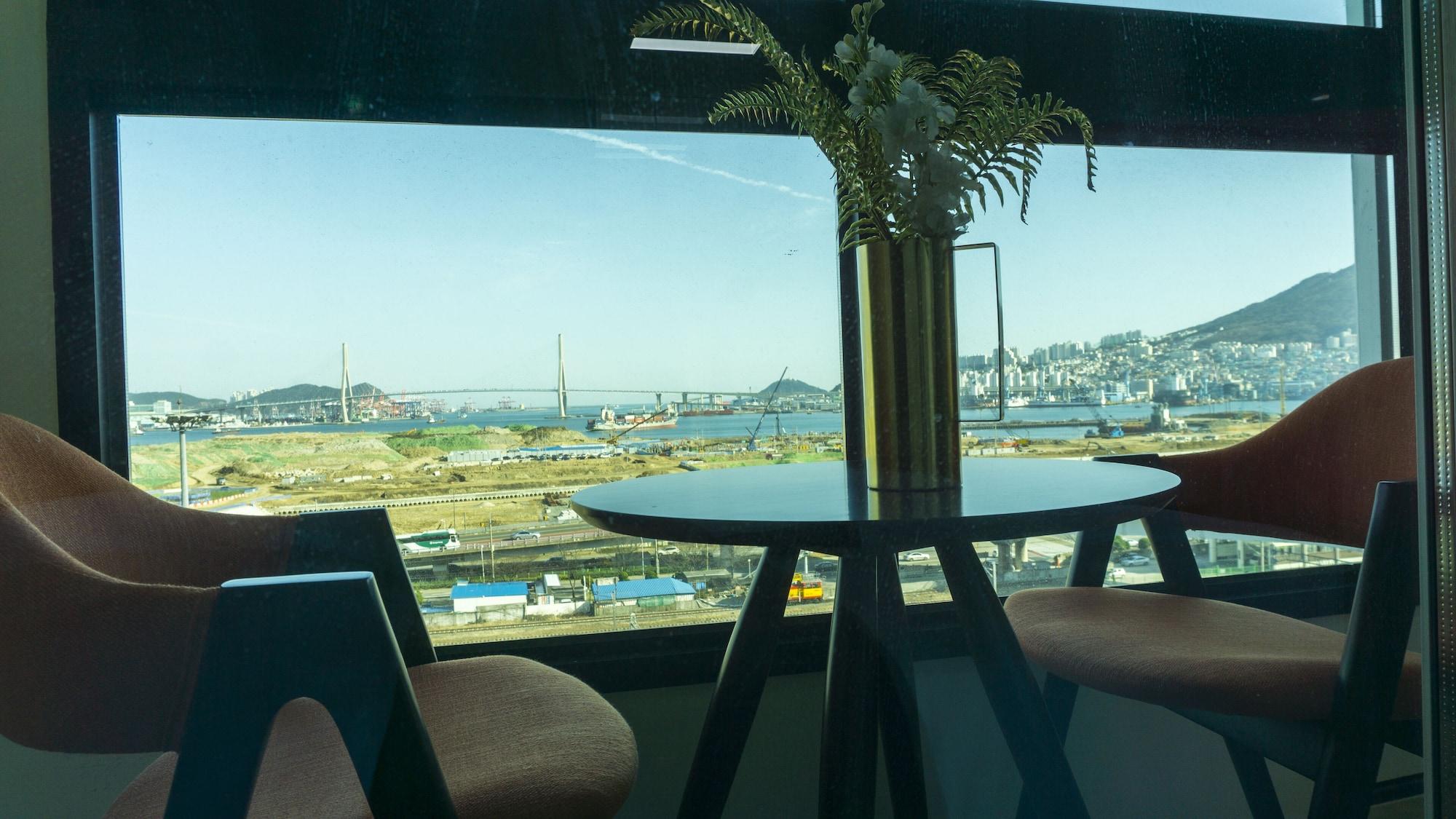 The Port Hotel Busan 45/55