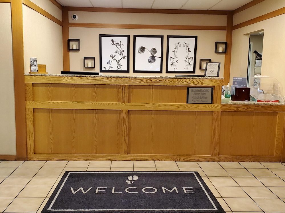 Country Inn & Suites by Radisson, Bend near Pilot Butte 4/50