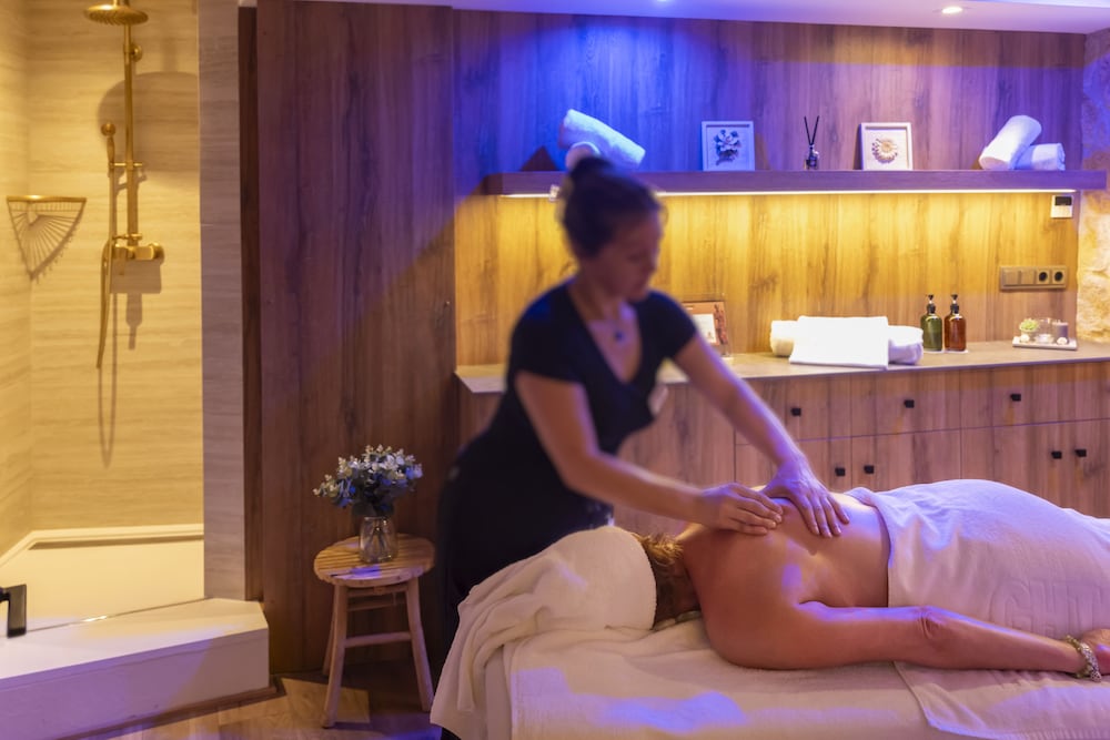GHT Neptuno Venus & Spa 43/69