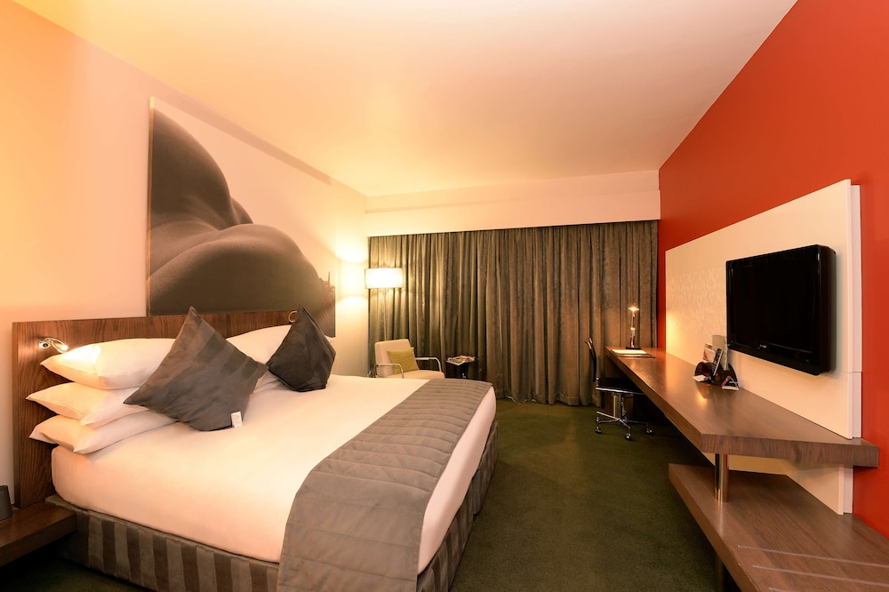 Southern Sun Rosebank 13/50